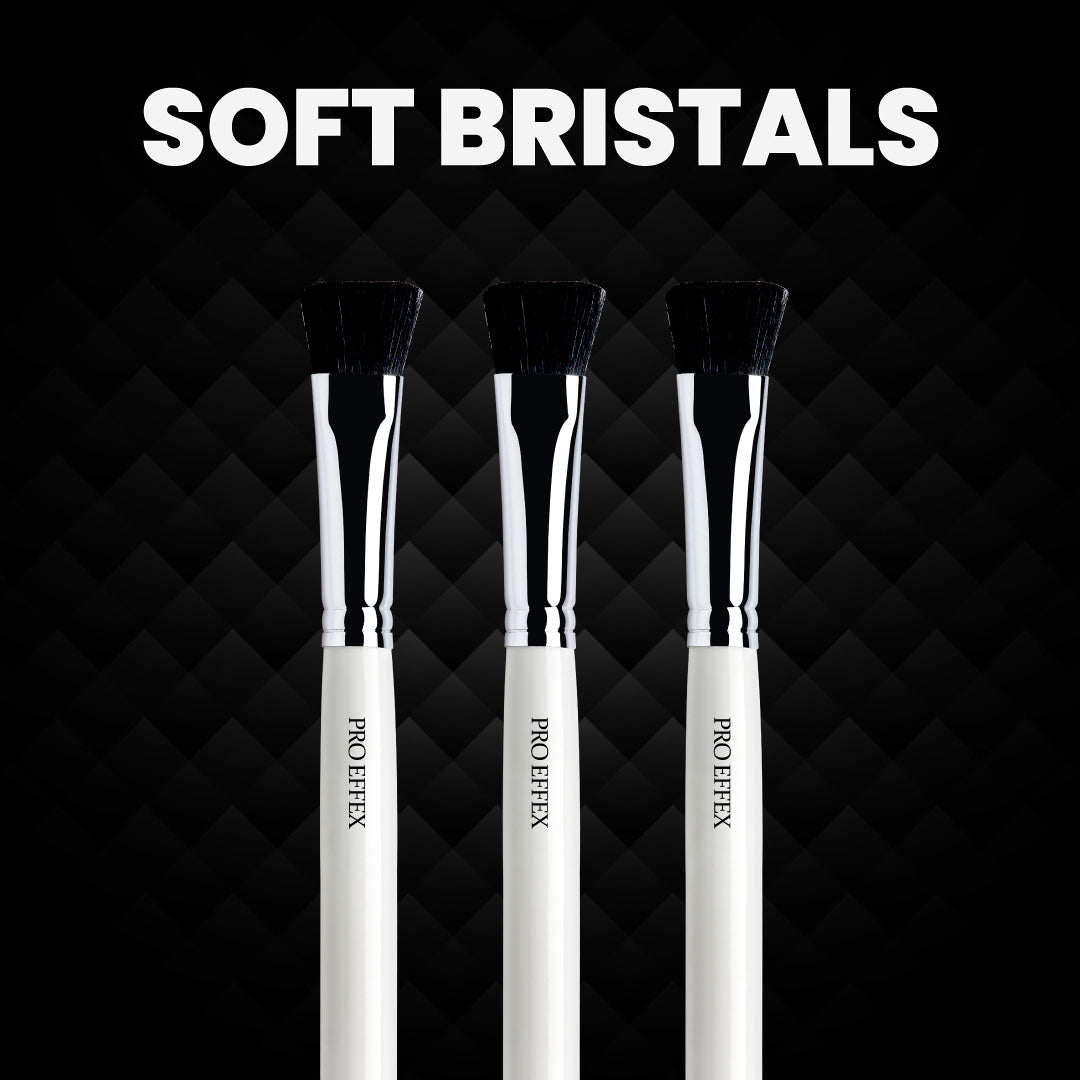 Small Flat Contour Brush (No 0037)